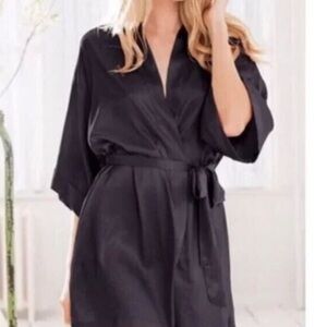 Victoria’s Secret Black Pink Stripe Satin Tie Cozy Comfy Midi Classic Robe